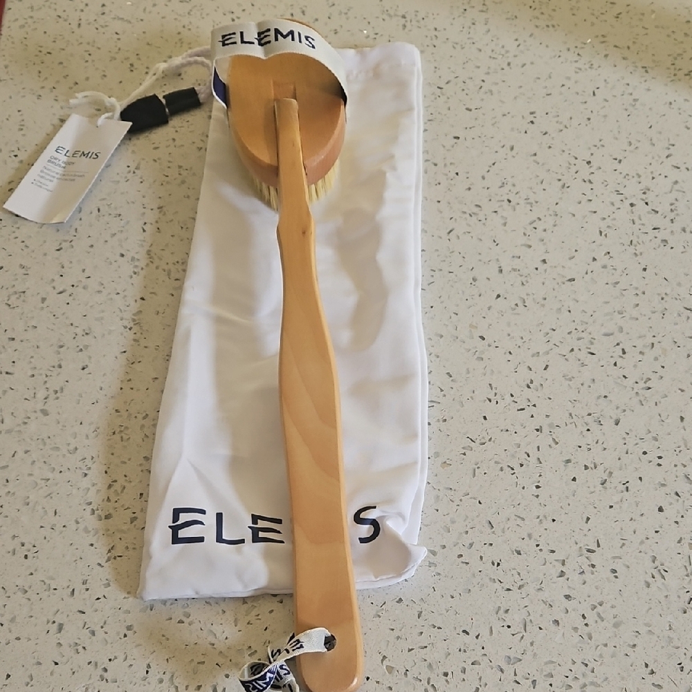 ELEMIS Natural Wood Body Brush with White Pouch